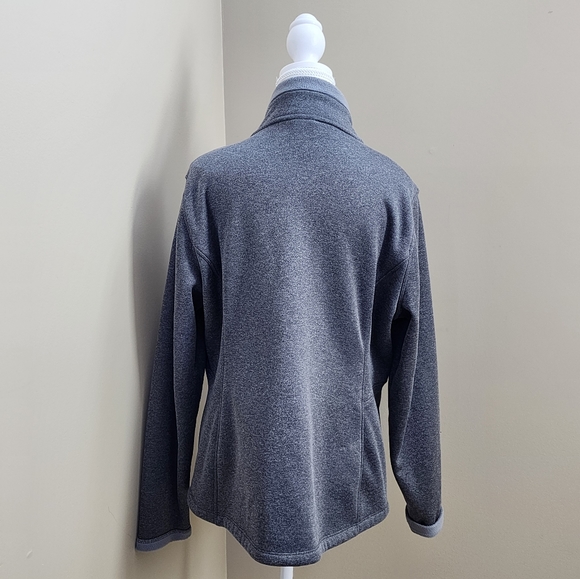 ⭐️ The North Face Zip Fleece - Picture 5 of 5